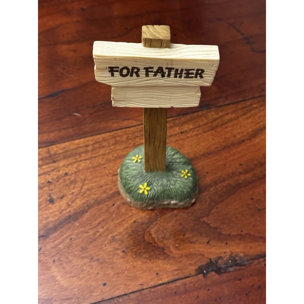 Disney Pooh & Friends Figurine Sign "For Father" Sign